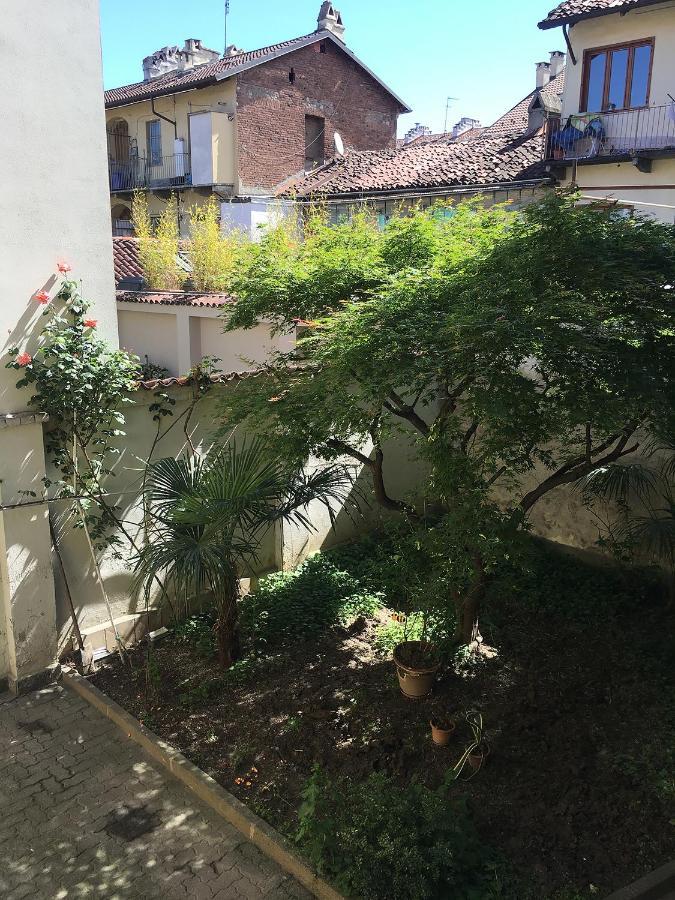 Casa Nel Borgo Vicinissima Al Centro Di Torino Apartment Luaran gambar