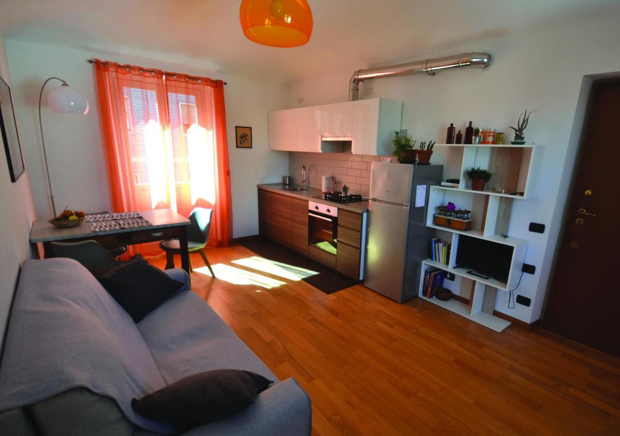 Casa Nel Borgo Vicinissima Al Centro Di Torino Apartment Luaran gambar