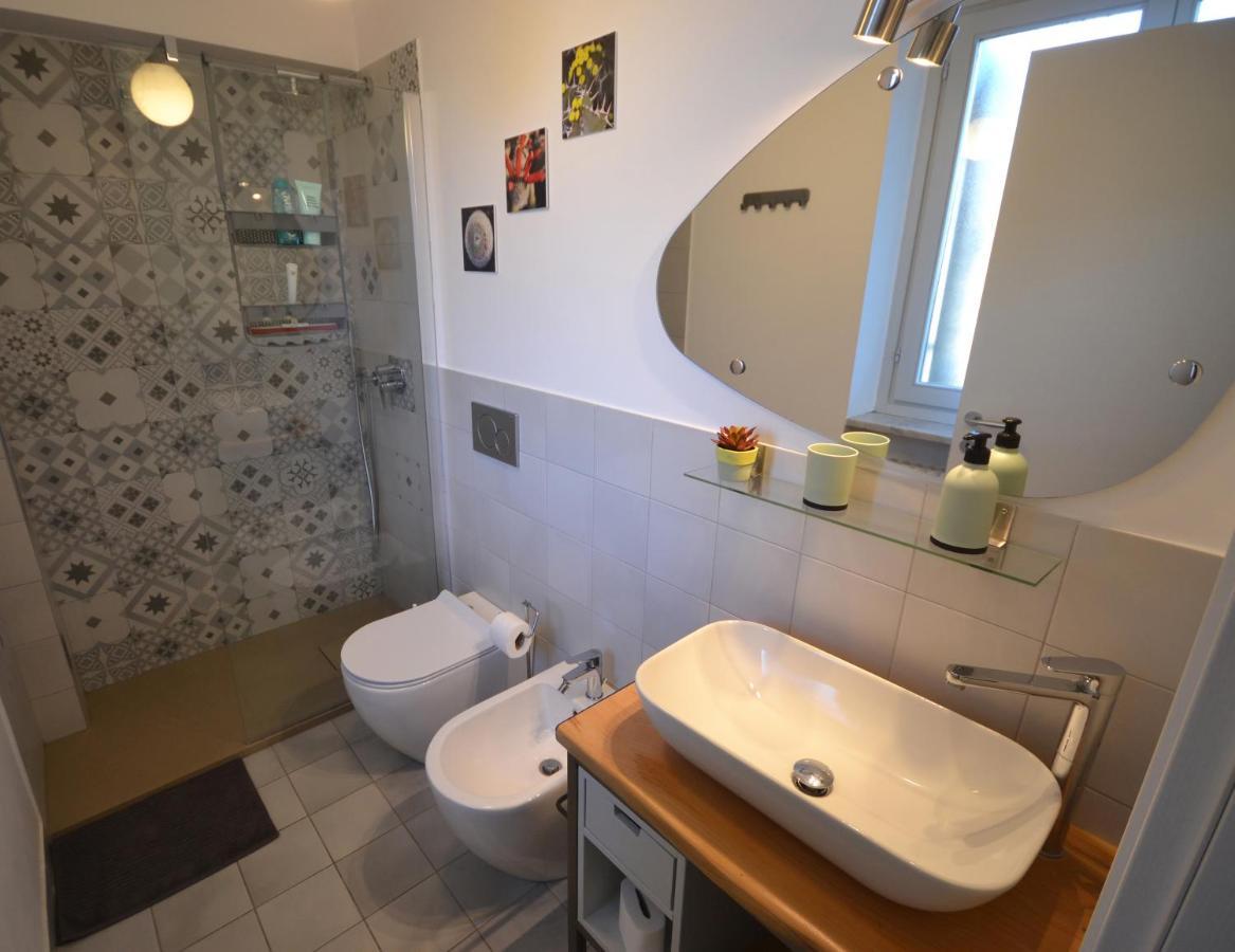Casa Nel Borgo Vicinissima Al Centro Di Torino Apartment Luaran gambar