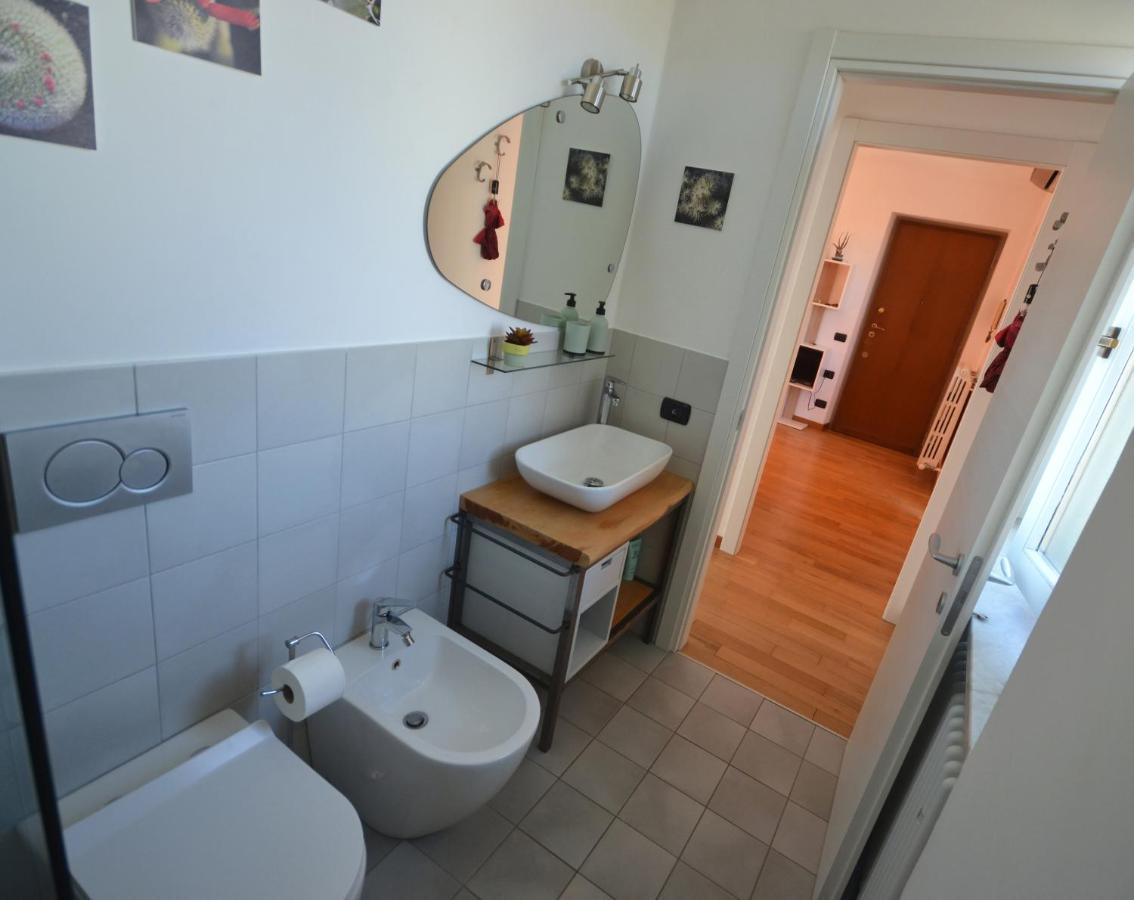 Casa Nel Borgo Vicinissima Al Centro Di Torino Apartment Luaran gambar