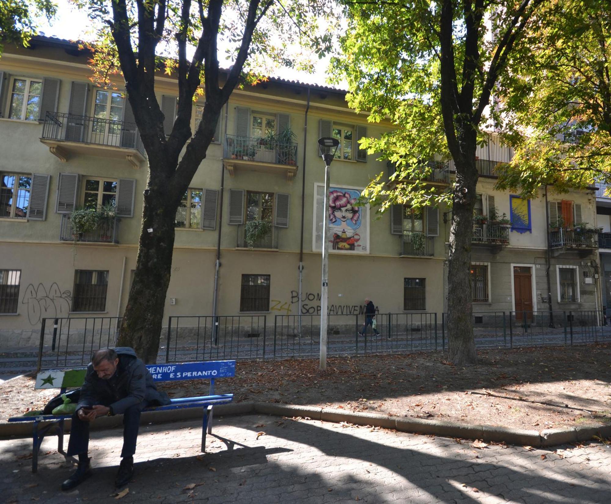 Casa Nel Borgo Vicinissima Al Centro Di Torino Apartment Luaran gambar